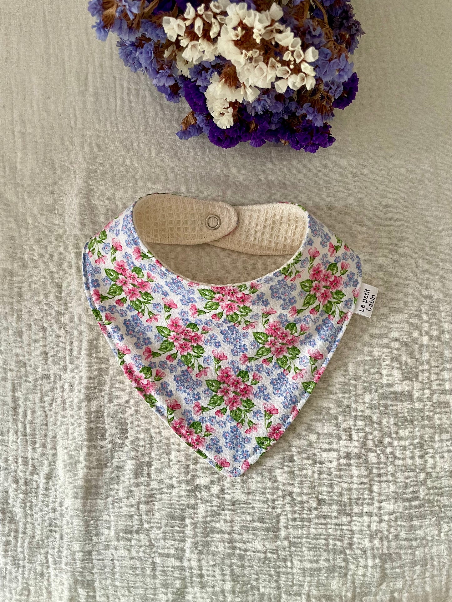 Bavoir bandana fleurs